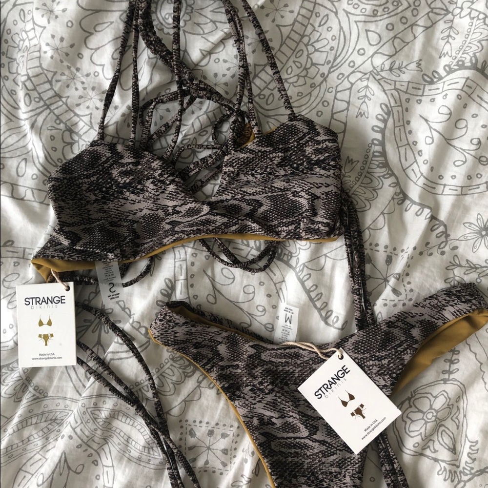 Strange Bikinis Set
